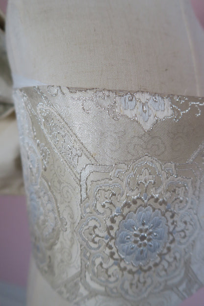 七五三 作り帯｜レース調 シルバー×白｜上品・簡単着付け・写真映え