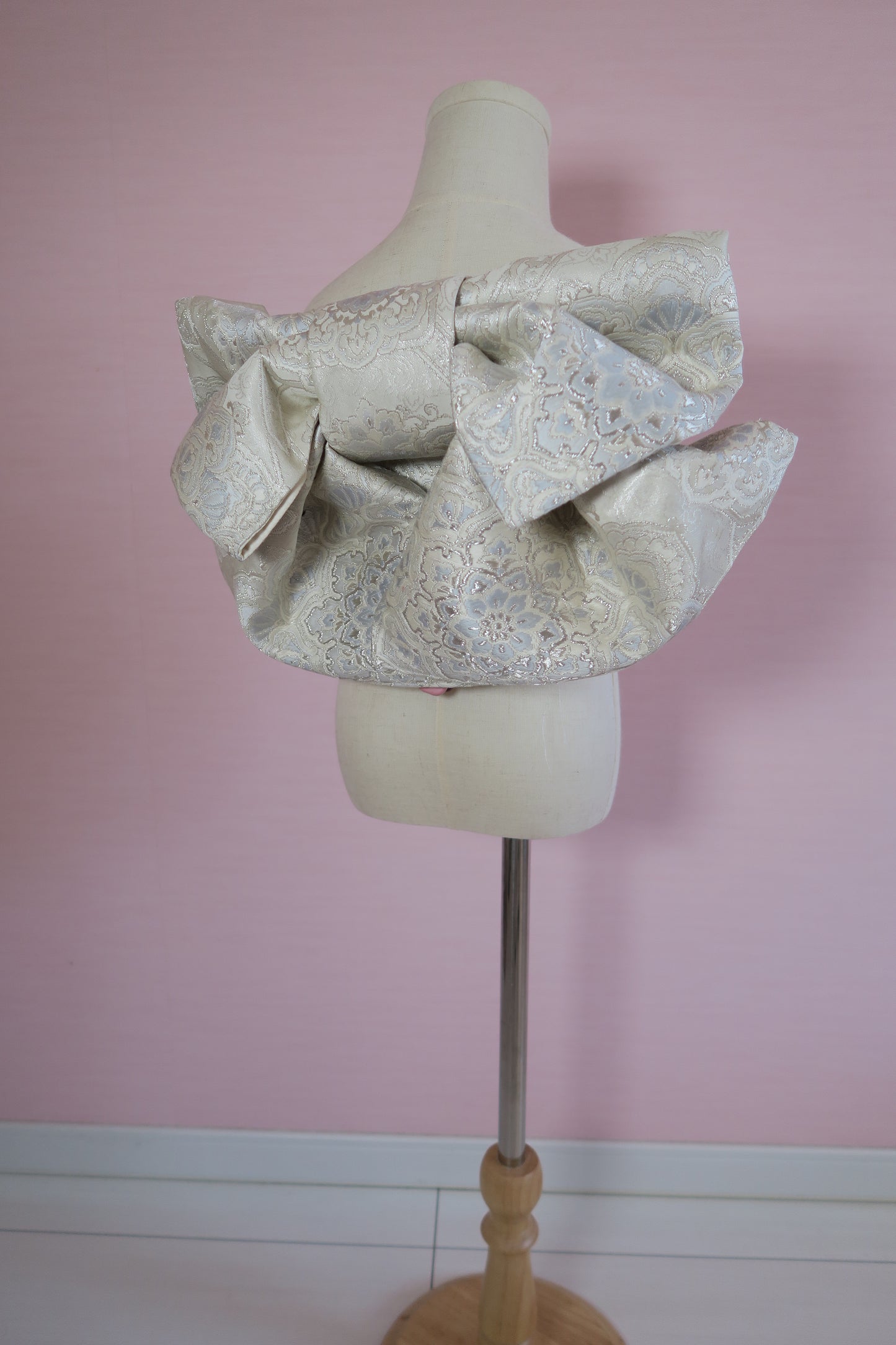 七五三 作り帯｜レース調 シルバー×白｜上品・簡単着付け・写真映え